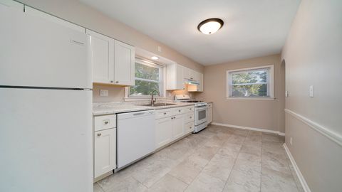 Tiny photo for 2528 16th Avenue, Rockford, IL 61108 (MLS # 12493184)