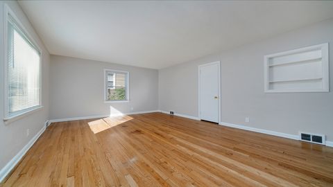 Tiny photo for 2528 16th Avenue, Rockford, IL 61108 (MLS # 12493184)