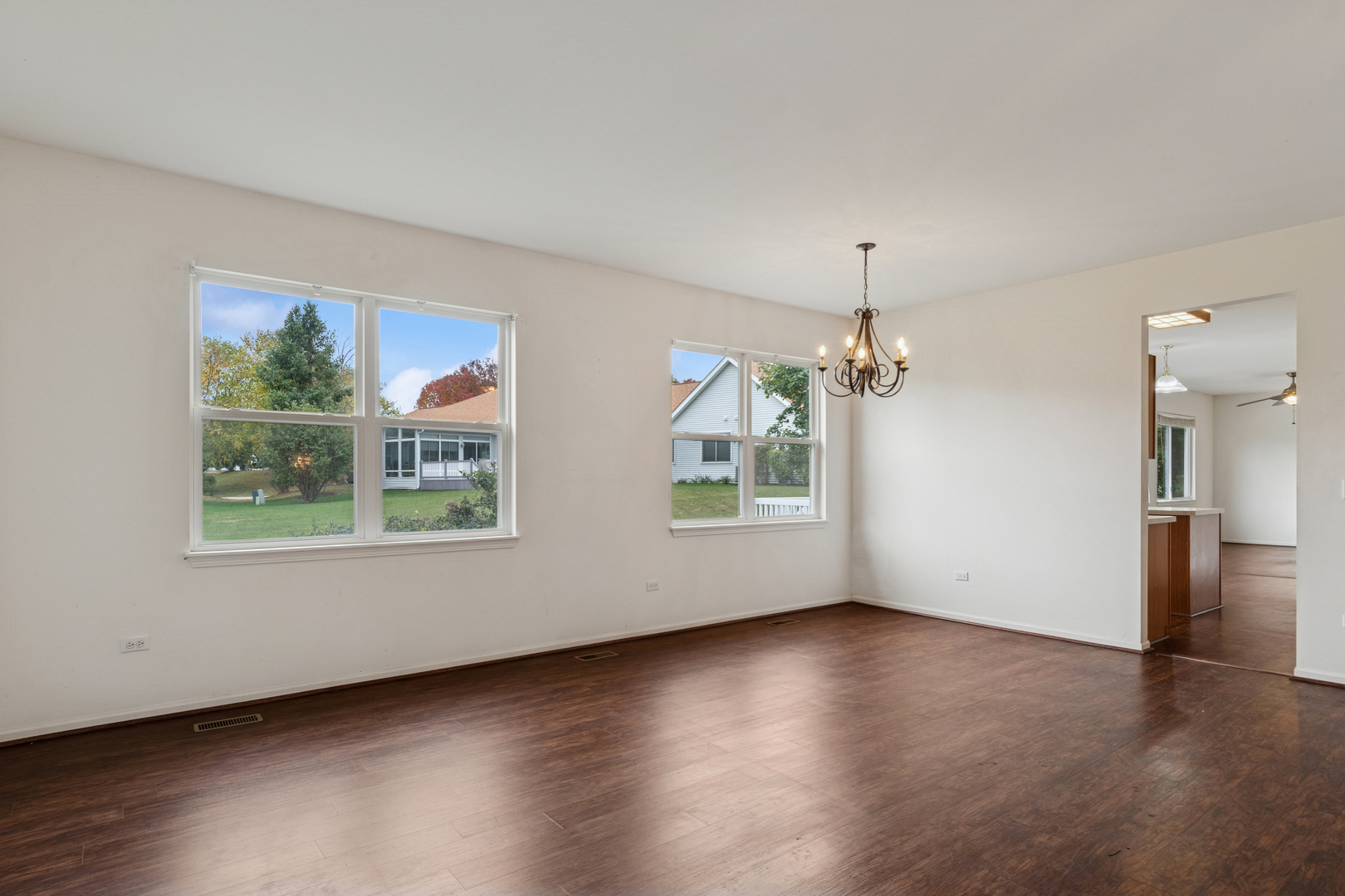 21409 W Douglas Lane