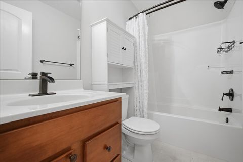 Tiny photo for 2909 Breezewood Boulevard, Bloomington, IL 61704 (MLS # 12709821)