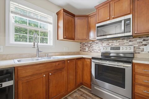 Tiny photo for 2909 Breezewood Boulevard, Bloomington, IL 61704 (MLS # 12709821)