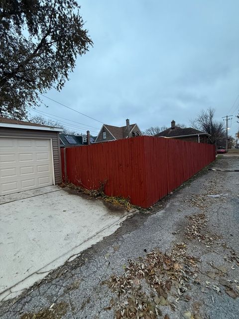 Tiny photo for 2610 W 80th Street Street, Chicago, IL 60652 (MLS # 12521976)