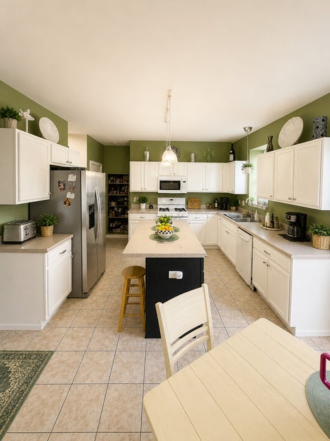 Tiny photo for 1604 Grand Highlands Drive, Plainfield, IL 60586 (MLS # 12724387)