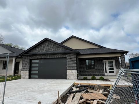 Photo of 10730 S Worth Avenue, Worth, IL 60482 (MLS # 12581242)