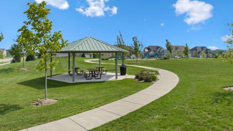 Tiny photo for 1847 Diamond Drive, Elgin, IL 60124 (MLS # 12651309)