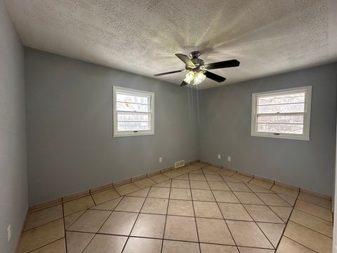 Tiny photo for 1421 Heather Drive, Aurora, IL 60506 (MLS # 12532345)