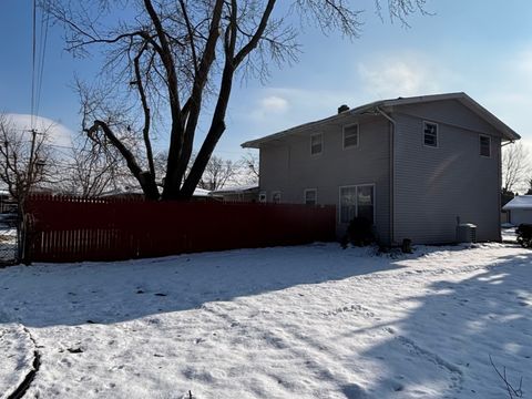 Tiny photo for 1421 Heather Drive, Aurora, IL 60506 (MLS # 12532345)