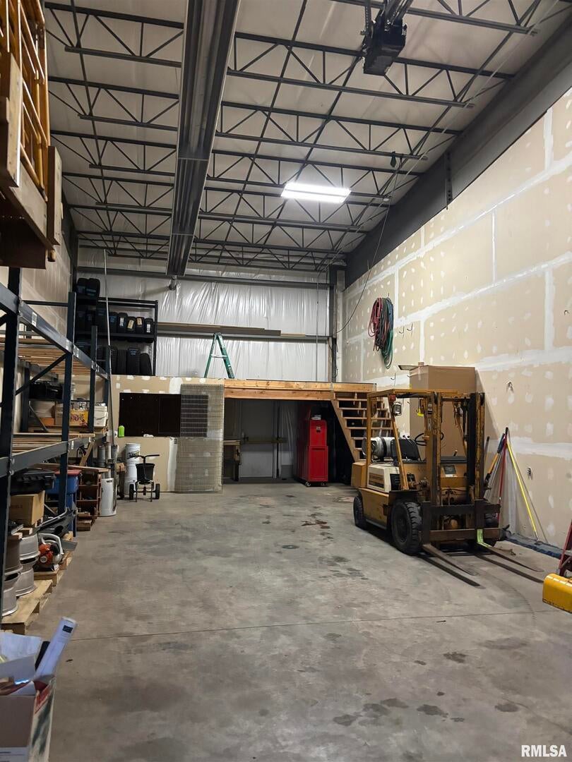 2301 MANUFACTURING Drive A2