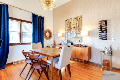 Tiny photo for 2042 S Goebbert Road, Arlington Heights, IL 60005 (MLS # 12649201)