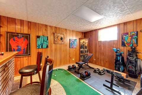 Tiny photo for 2042 S Goebbert Road, Arlington Heights, IL 60005 (MLS # 12649201)