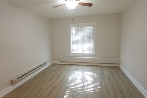 Tiny photo for 566 Somerset Lane #2, Crystal Lake, IL 60014 (MLS # 12696668)