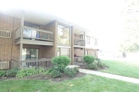 Tiny photo for 566 Somerset Lane #2, Crystal Lake, IL 60014 (MLS # 12696668)