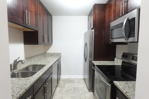 Tiny photo for 566 Somerset Lane #2, Crystal Lake, IL 60014 (MLS # 12696668)