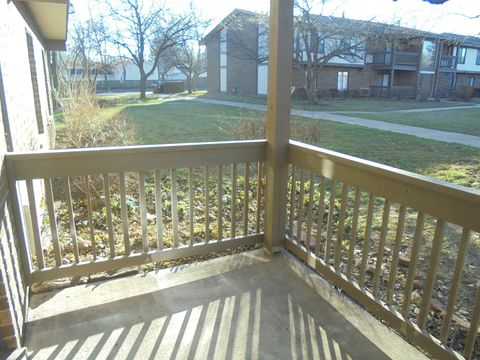 Tiny photo for 566 Somerset Lane #2, Crystal Lake, IL 60014 (MLS # 12696668)