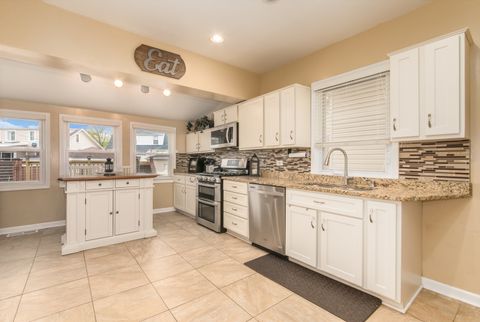 Tiny photo for 6461 W Raven Street, Chicago, IL 60631 (MLS # 12625025)