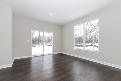 Tiny photo for 3812 Williams Street, Downers Grove, IL 60515 (MLS # 12593417)