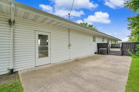 Tiny photo for 208 W Cemetery Road, Roberts, IL 60962 (MLS # 12617274)