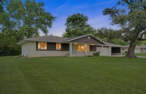 Tiny photo for 208 W Cemetery Road, Roberts, IL 60962 (MLS # 12617274)