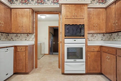 Tiny photo for 208 W Cemetery Road, Roberts, IL 60962 (MLS # 12617274)