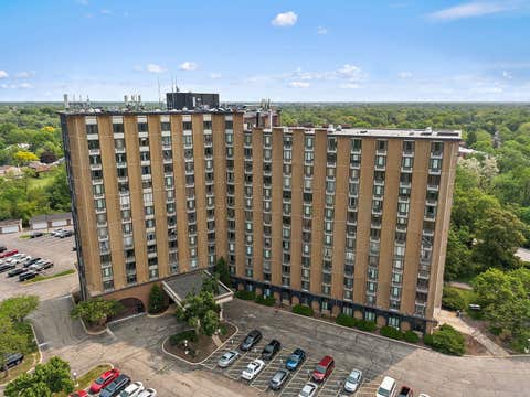 Photo of 1 Renaissance Place #517, Palatine, IL 60067 (MLS # 12730635)