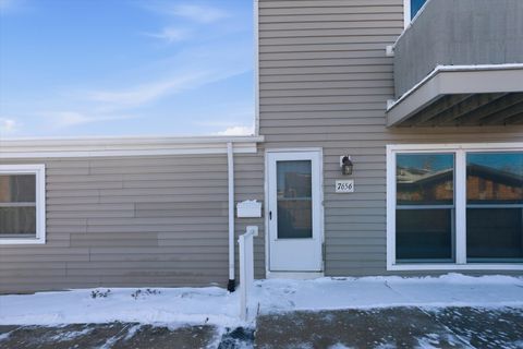 Tiny photo for 7656 159th Place #30, Tinley Park, IL 60477 (MLS # 12557470)