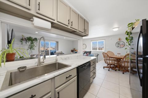 Tiny photo for 7656 159th Place #30, Tinley Park, IL 60477 (MLS # 12557470)