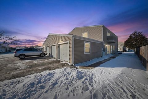 7656 159th Place 30 Tinley Park IL 60477