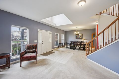 Tiny photo for 224 Cross Creek Lane, Lindenhurst, IL 60046 (MLS # 12608813)