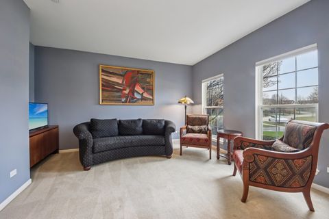 Tiny photo for 224 Cross Creek Lane, Lindenhurst, IL 60046 (MLS # 12608813)