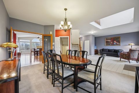 Tiny photo for 224 Cross Creek Lane, Lindenhurst, IL 60046 (MLS # 12608813)