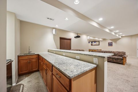 Tiny photo for 224 Cross Creek Lane, Lindenhurst, IL 60046 (MLS # 12608813)