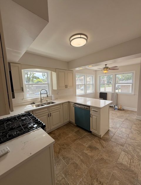 Tiny photo for 8958 S Oglesby Avenue, Chicago, IL 60617 (MLS # 12395902)