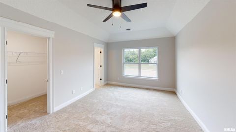 Tiny photo for Lot 11 Faiths Way, Bettendorf, IA 52722 (MLS # QC4269980)