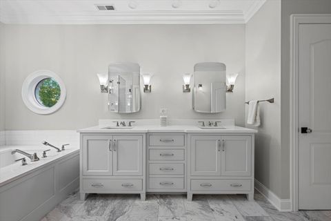 Tiny photo for 625 Leland Court, Lake Forest, IL 60045 (MLS # 12494261)