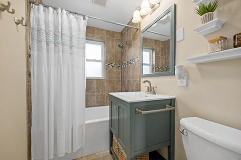 Tiny photo for 812 Kemman Avenue, La Grange Park, IL 60526 (MLS # 12743761)