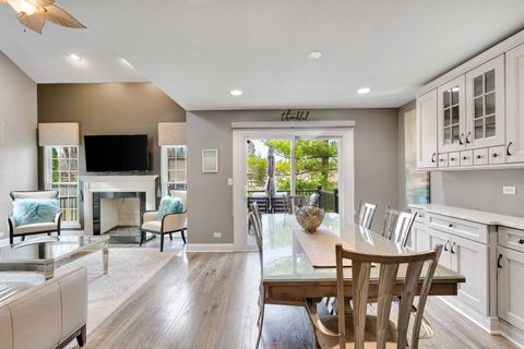 Tiny photo for 843 ROSEBUD Court #843, Roselle, IL 60172 (MLS # 12581450)