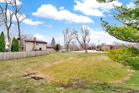 Tiny photo for 843 ROSEBUD Court #843, Roselle, IL 60172 (MLS # 12581450)