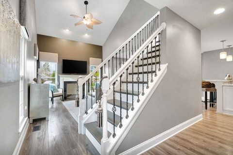 Tiny photo for 843 ROSEBUD Court #843, Roselle, IL 60172 (MLS # 12581450)