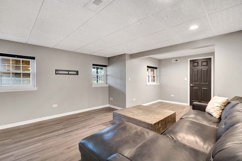 Tiny photo for 843 ROSEBUD Court #843, Roselle, IL 60172 (MLS # 12581450)