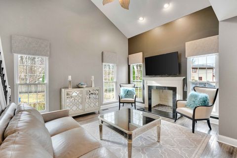 Tiny photo for 843 ROSEBUD Court #843, Roselle, IL 60172 (MLS # 12581450)