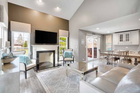 Tiny photo for 843 ROSEBUD Court #843, Roselle, IL 60172 (MLS # 12581450)