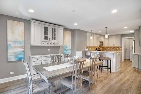 Tiny photo for 843 ROSEBUD Court #843, Roselle, IL 60172 (MLS # 12581450)