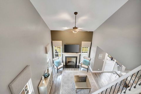 Tiny photo for 843 ROSEBUD Court #843, Roselle, IL 60172 (MLS # 12581450)