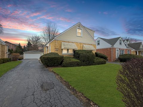 Photo of 519 N Elm Street, Mount Prospect, IL 60056 (MLS # 12583685)