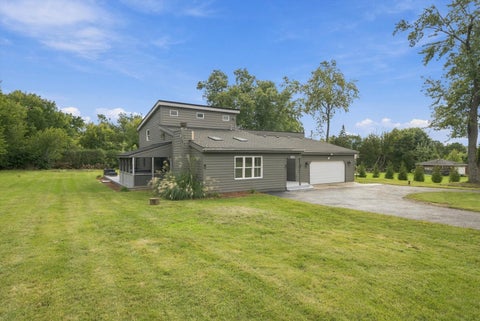 Photo of 911 Kohley Road, Lisle, IL 60532 (MLS # 12760774)