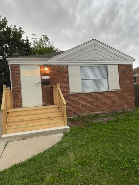 4263 W 81st Street Chicago IL 60652