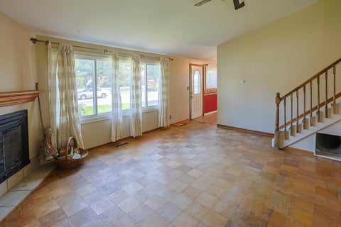 Tiny photo for 113 SIESTA Road, Carpentersville, IL 60110 (MLS # 12726250)