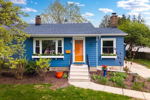 Tiny photo for 826 N Main Street, Naperville, IL 60563 (MLS # 12645605)