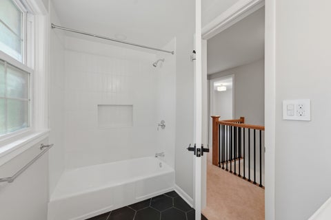 Tiny photo for 542 E Prospect Avenue, Lake Bluff, IL 60044 (MLS # 12779642)