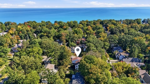 Tiny photo for 542 E Prospect Avenue, Lake Bluff, IL 60044 (MLS # 12779642)
